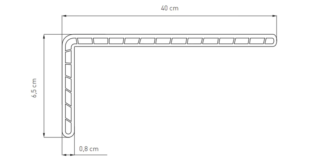 Querschnitt einer PVC-Fensterbankabdeckung mit Ma&szlig;angaben &ndash; Breite 40 cm, Frontkante 6,5 cm, Materialst&auml;rke 0,8 cm